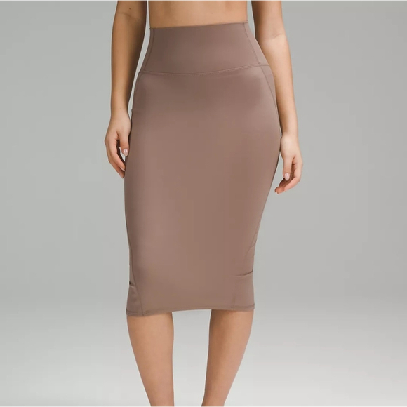 lululemon athletica Dresses & Skirts - Lululemon Slim Fit HR Skirt Taupetasic Size 12 NWT